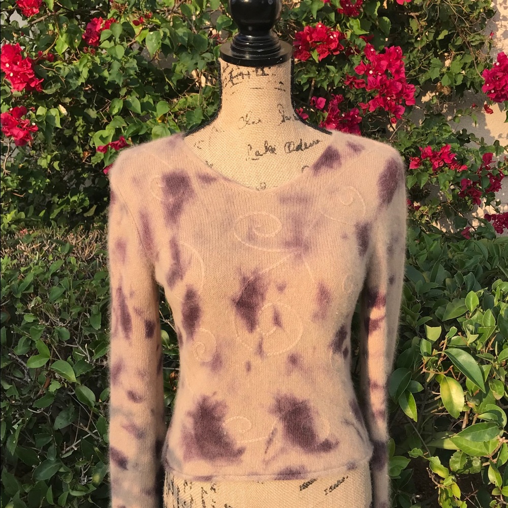 🌿LIKE LOVE Brown/Tan Sweater SM. - Picture 2 of 5